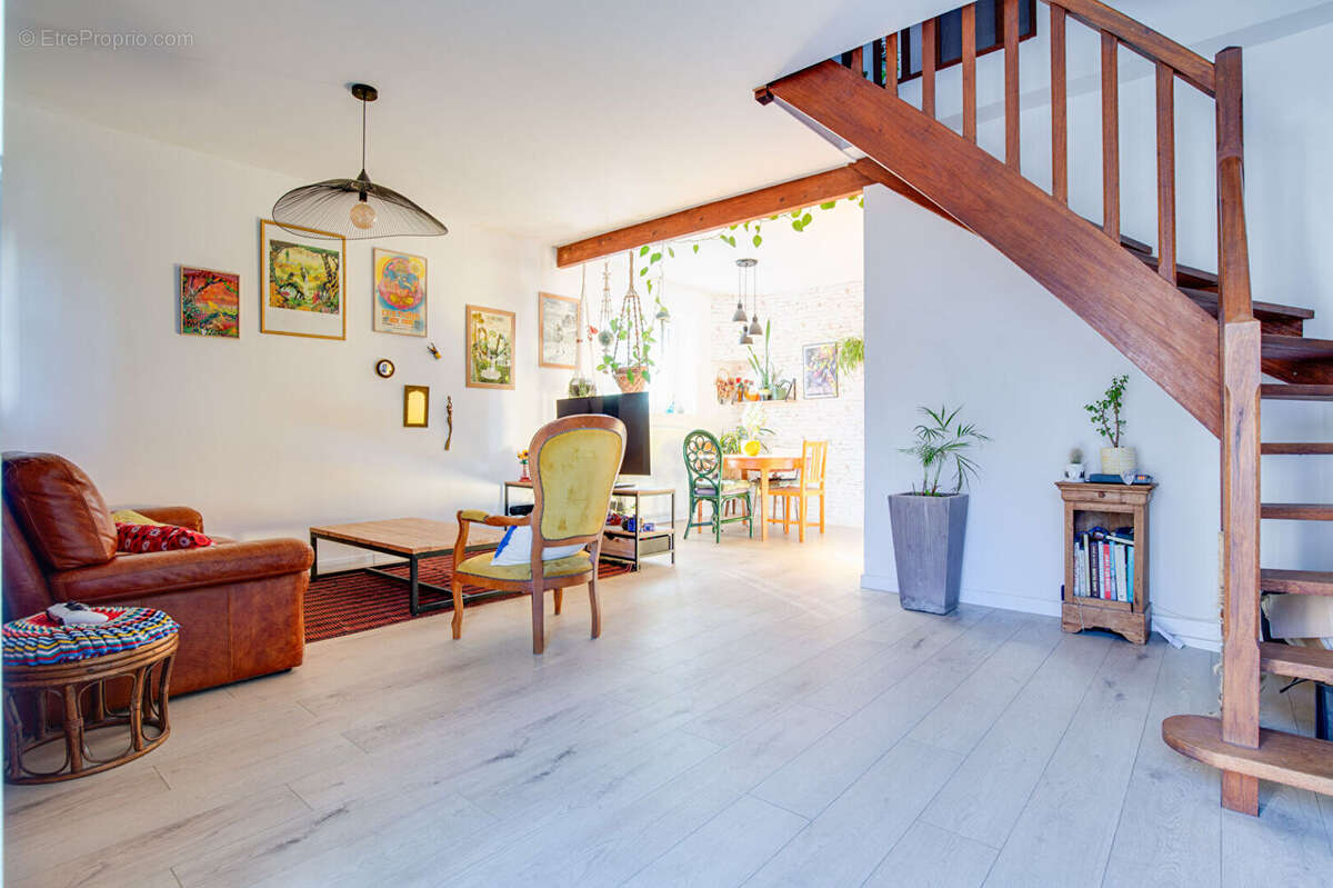 A vendre nantes zola - maison 3 chambres/jardin/ 1 salle de bains et 1 salle d eau - photo 2