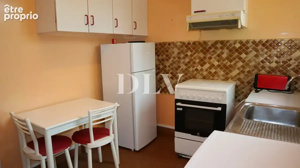 Appartement 71 m² à Avon  - photo 8