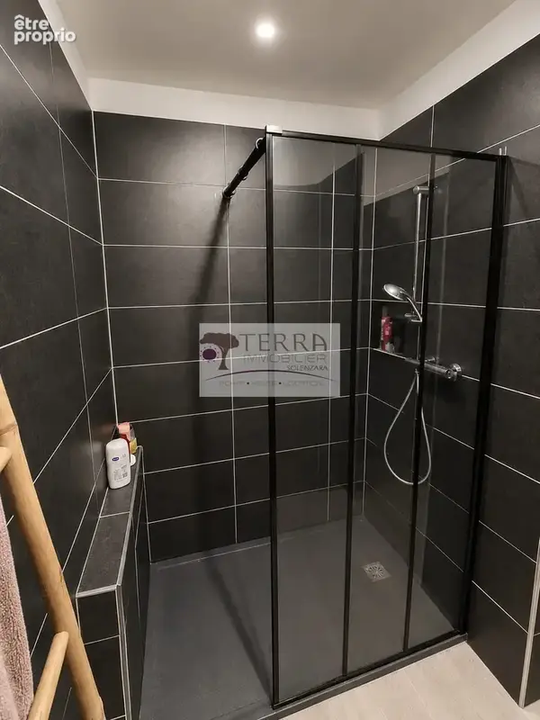 Villa f6/f7 de 140 m2 sur terrain de1.000 m2. - photo 9