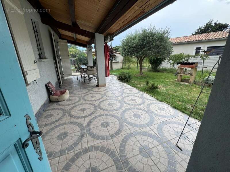 Vente Maison de Plain-Pied T5-4 avec Piscine et Garages – Peyruis (04) - photo 29