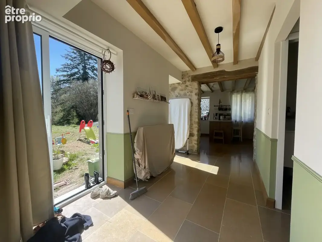 CSM5032 - ARRONNES Maison Familiale avec grange et nombreux terrains - photo 6