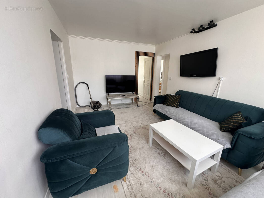 Appartement à STAINS