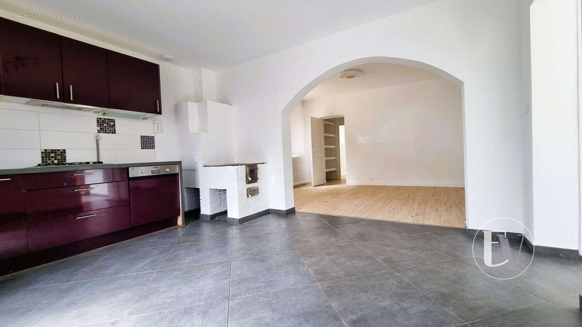 Patio repas - Maison à CINTEGABELLE