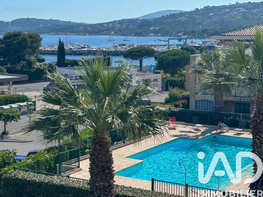 Photo 2 - Appartement à ROQUEBRUNE-SUR-ARGENS