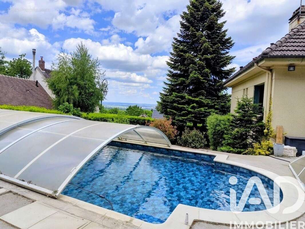 Maison 130 m² à Nerville-La-Foret  - photo 8