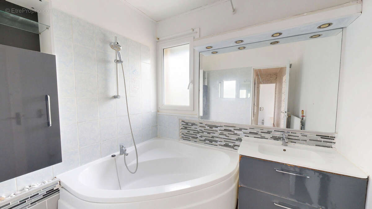 Appartement à PLAISIR