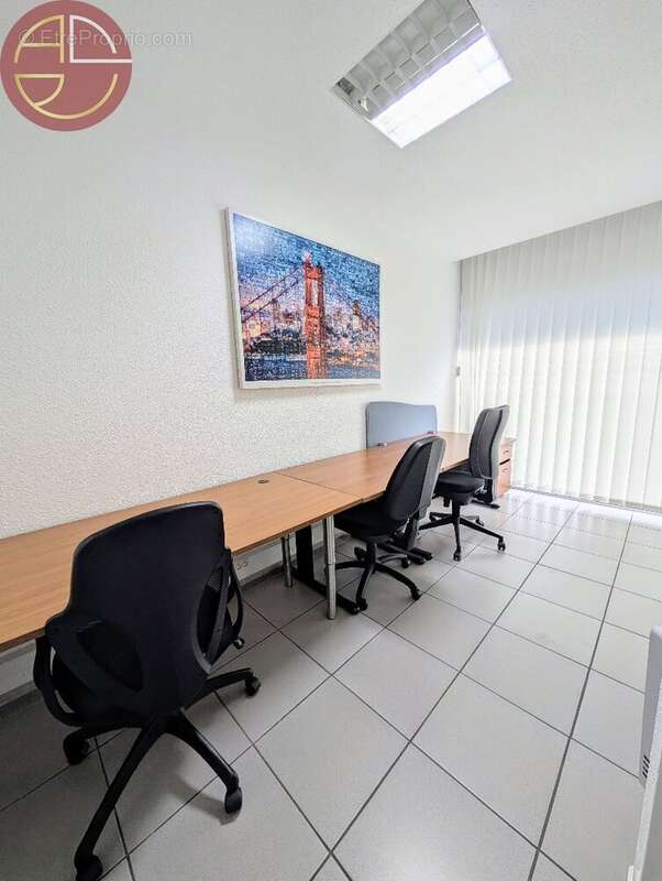 Commerce à RAMONVILLE-SAINT-AGNE