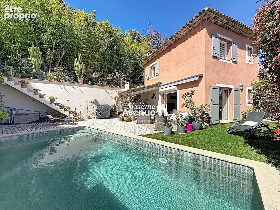 A vendre à Grasse Saint Antoine Maison 6 Pièces de148m² avec jardin, piscine et garage. - photo 2