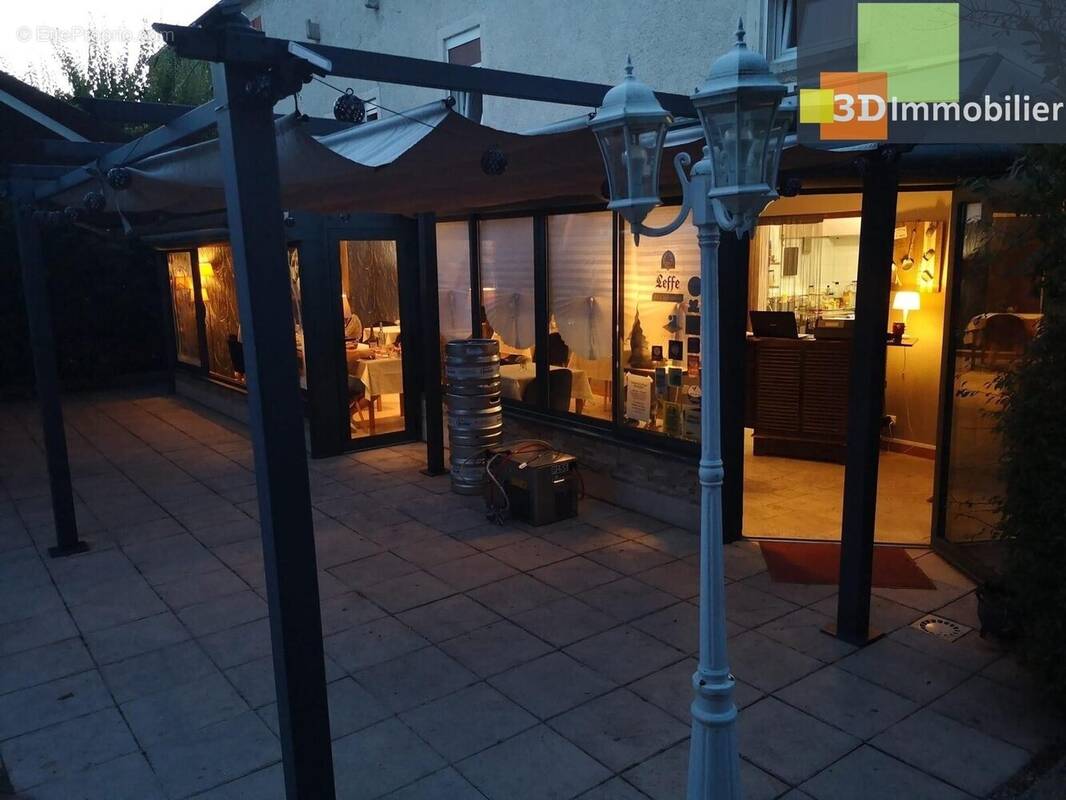 VUE TERRASSE LE SOIR - Commerce à DOLE