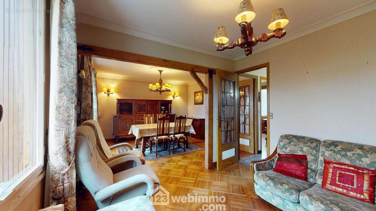 Maison à CHOISY-AU-BAC