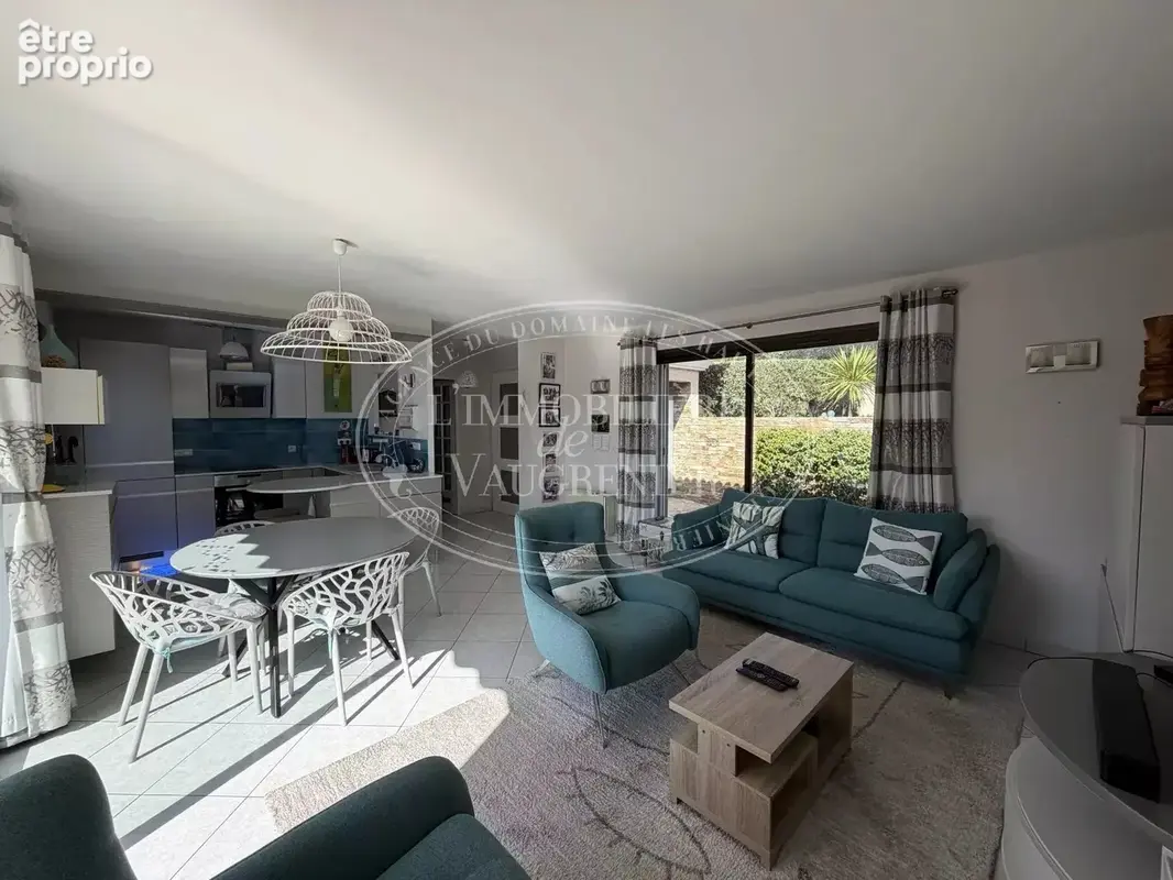 Vente hauts de vaugrenier villa-patio 3 pièces  660 000.-€ - photo 1