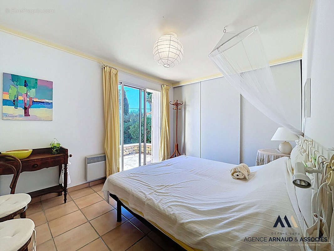 Magnifique maison (5 chambres) de plain-pied avec piscine - photo 10