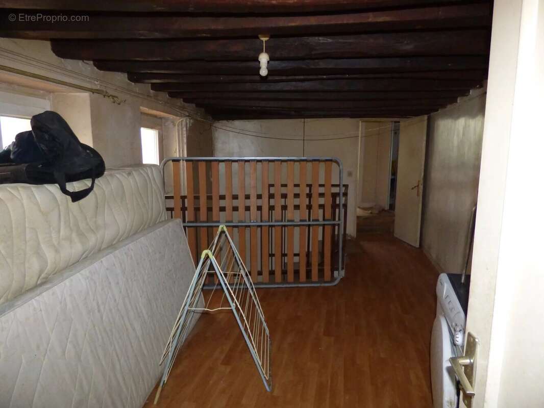 Commerce à BOISSY-SOUS-SAINT-YON