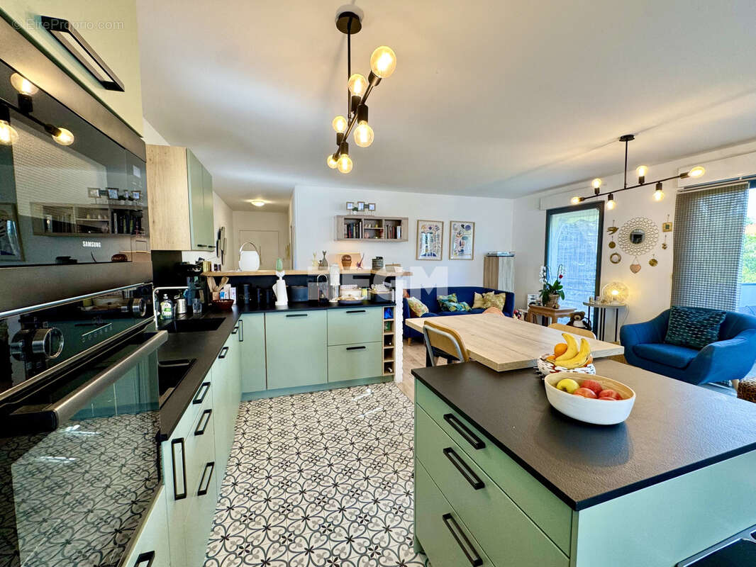 Appartement à MANDELIEU-LA-NAPOULE