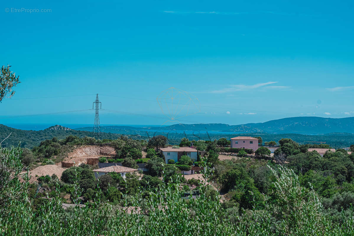 Maison vue mer à Lecci sur terrain de 1100 m2 au calme sans vis-à-vis - photo 4
