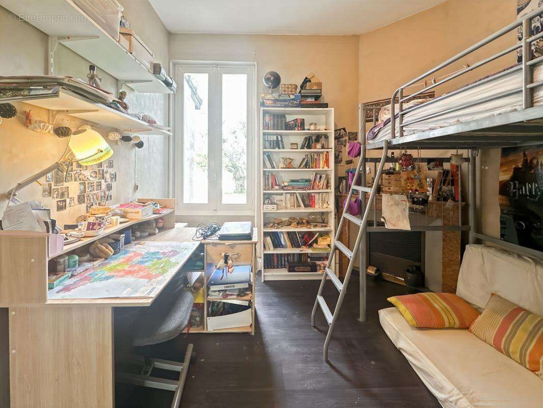 VALENCE - Maison 130m² sur 644m² de jardin avec piscine - photo 7