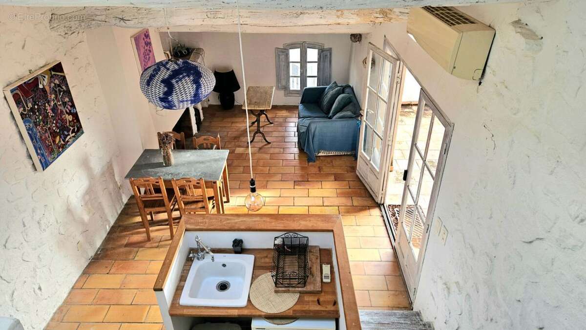 Opportunité exceptionnelle pour investisseurs : grande maison avec terrasse - photo 10
