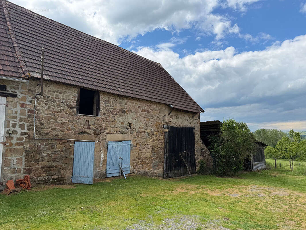 Maison à SAINT-BERAIN-SUR-DHEUNE