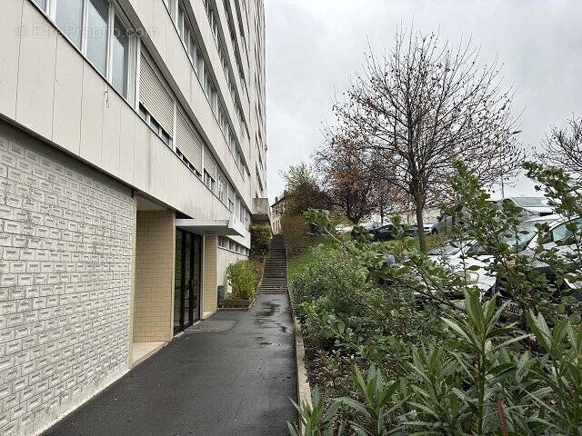 Appartement à MAISONS-ALFORT