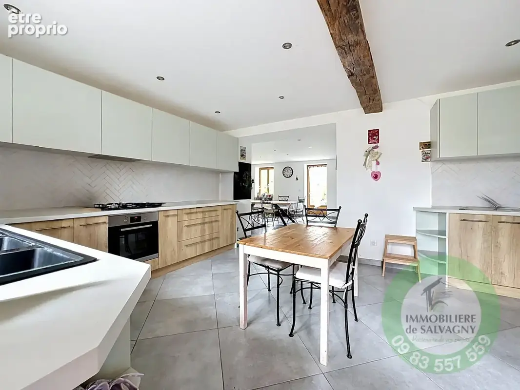 A vendre maison de caractère avec jardin et dependances a morancé - photo 5
