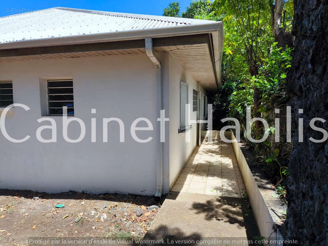 A vendre - maison de type t4 de 115.53 m2 environ - saint-pierre - 449 000 € - photo 11