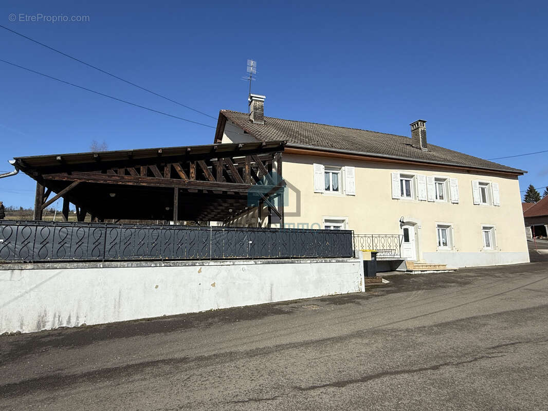 Maison à INDEVILLERS
