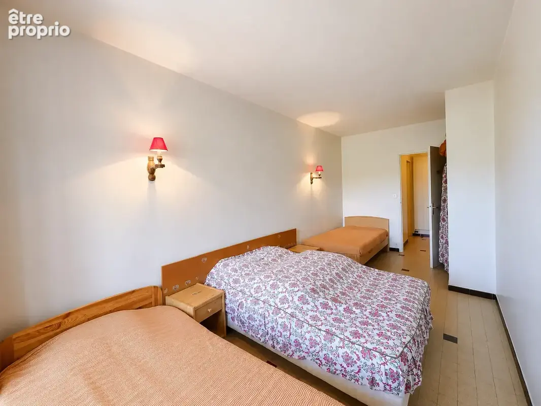 Grand deux pieces a fort potentiel - photo 8