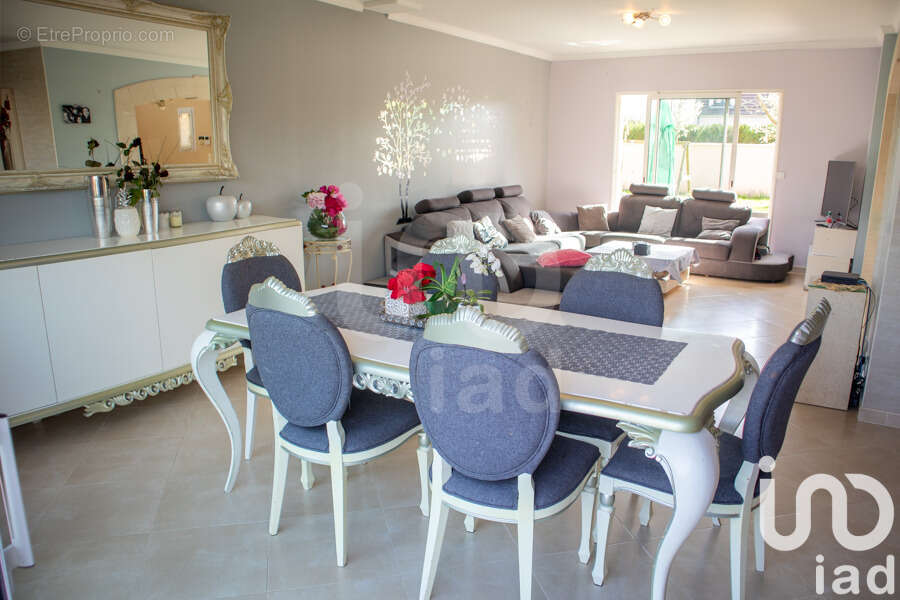 Photo 5 - Maison à FEROLLES-ATTILLY