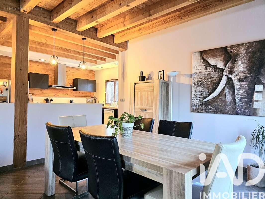 Photo 6 - Maison à LATHUILE