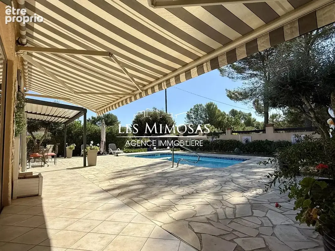 Vidauban, maison de plain-pied  – terrain 2500m² – piscine – garage - photo 3