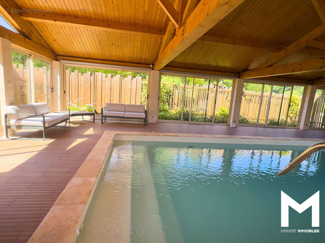 Maison à SAVIGNAC-LES-EGLISES