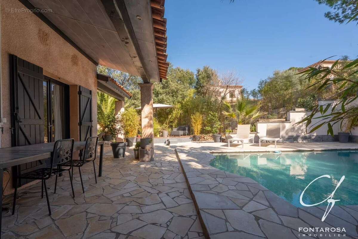 Maison à FREJUS