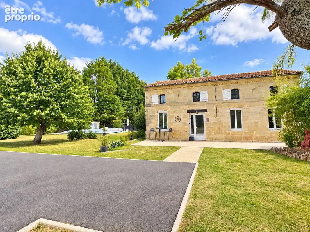Photo Maison à Gauriaguet au prix de 352 000€