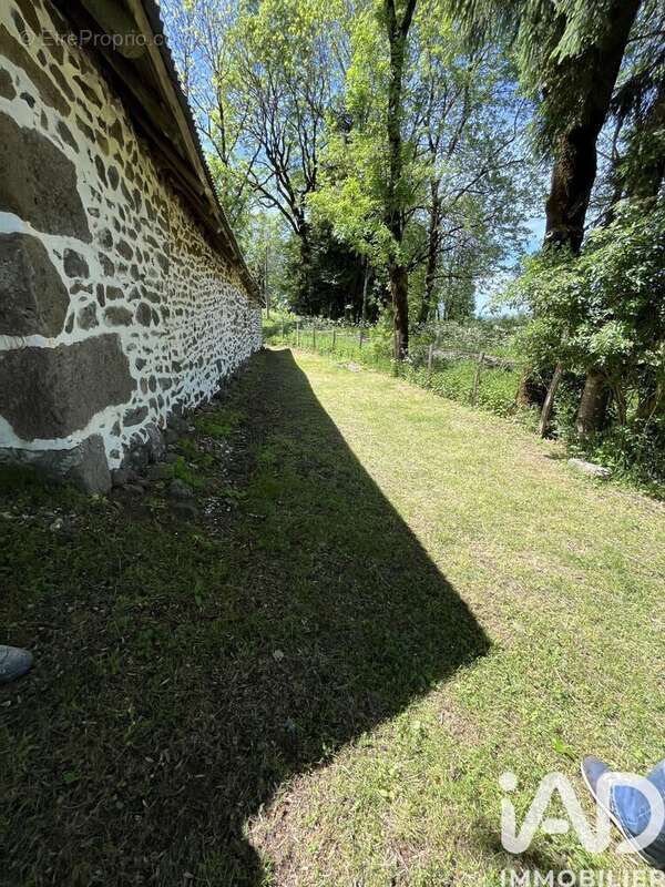 Maison 150 m² à Tauves  - photo 9
