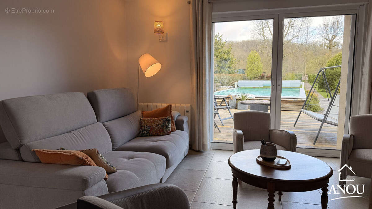 Maison à SAINT-DENIS-LES-PONTS