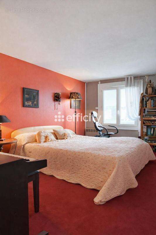 Appartement à VILLENEUVE-SAINT-GEORGES