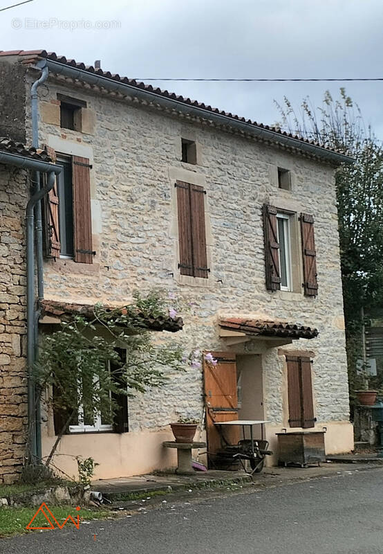 Maison à MILHARS