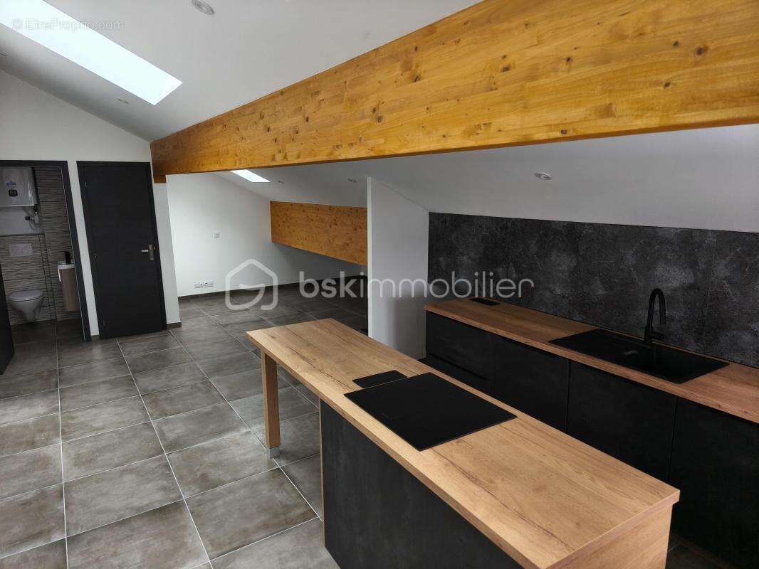 Appartement à BOIS-D'AMONT