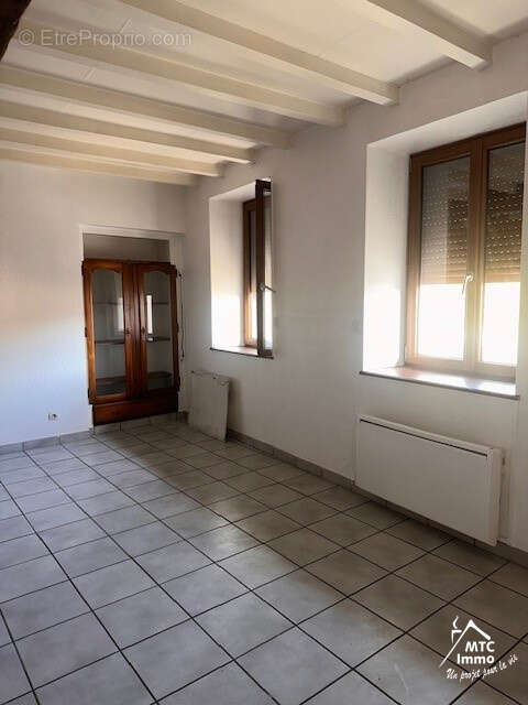 Appartement à LOYETTES