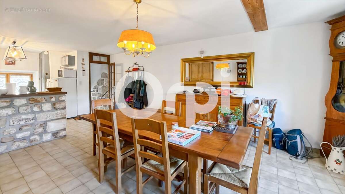 Belle maison de village en pierres avec terrasse - photo 13