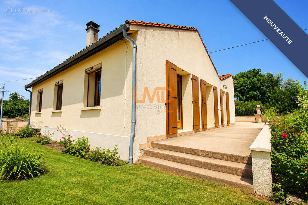 Maison à BUSSAC-SUR-CHARENTE