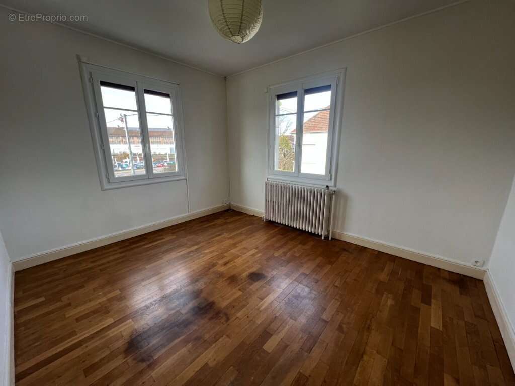 Maison à LE CREUSOT