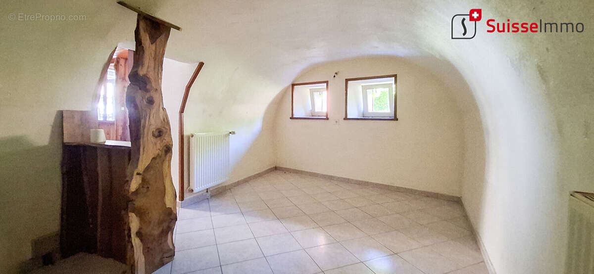 Ancienne fromagerie rénovée - 2 appartements loués - photo 6