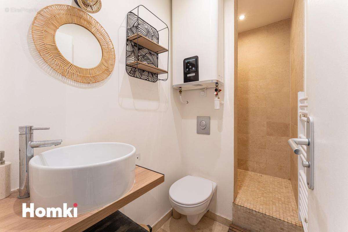 Appartement à MARSEILLE-2E