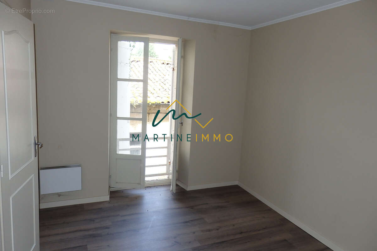 A vendre lots appartements + locaux a la reole - photo 4