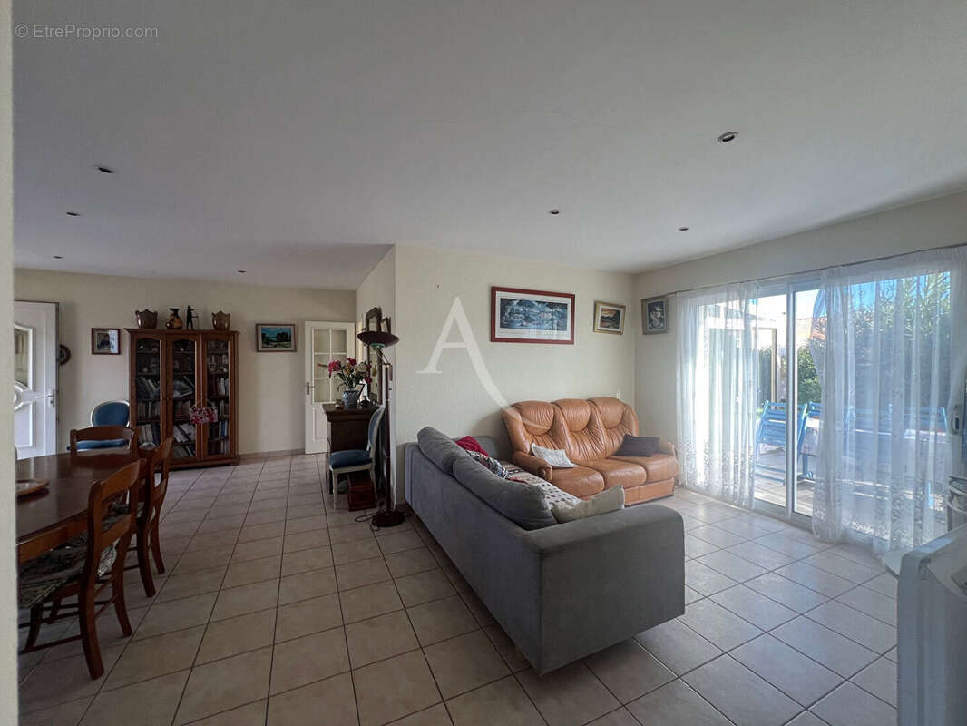 Maison à LONGEVILLE-SUR-MER