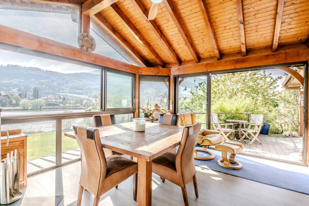 Maison à MACHILLY