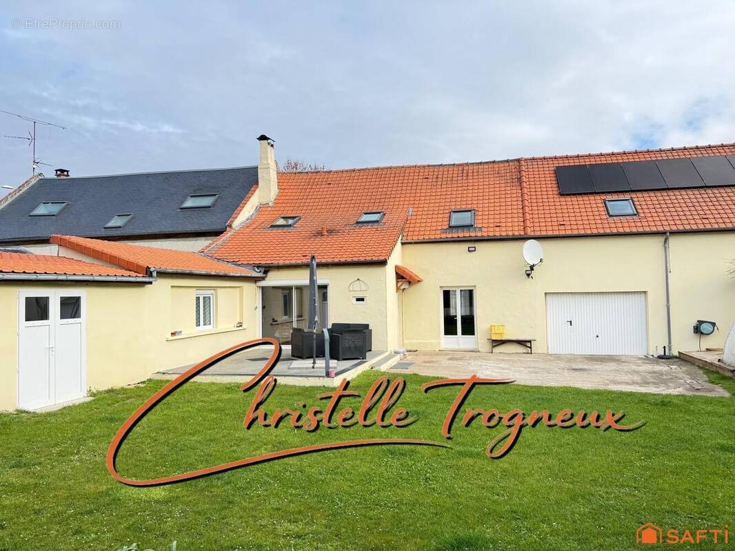 Photo 1 - Maison à QUERRIEU
