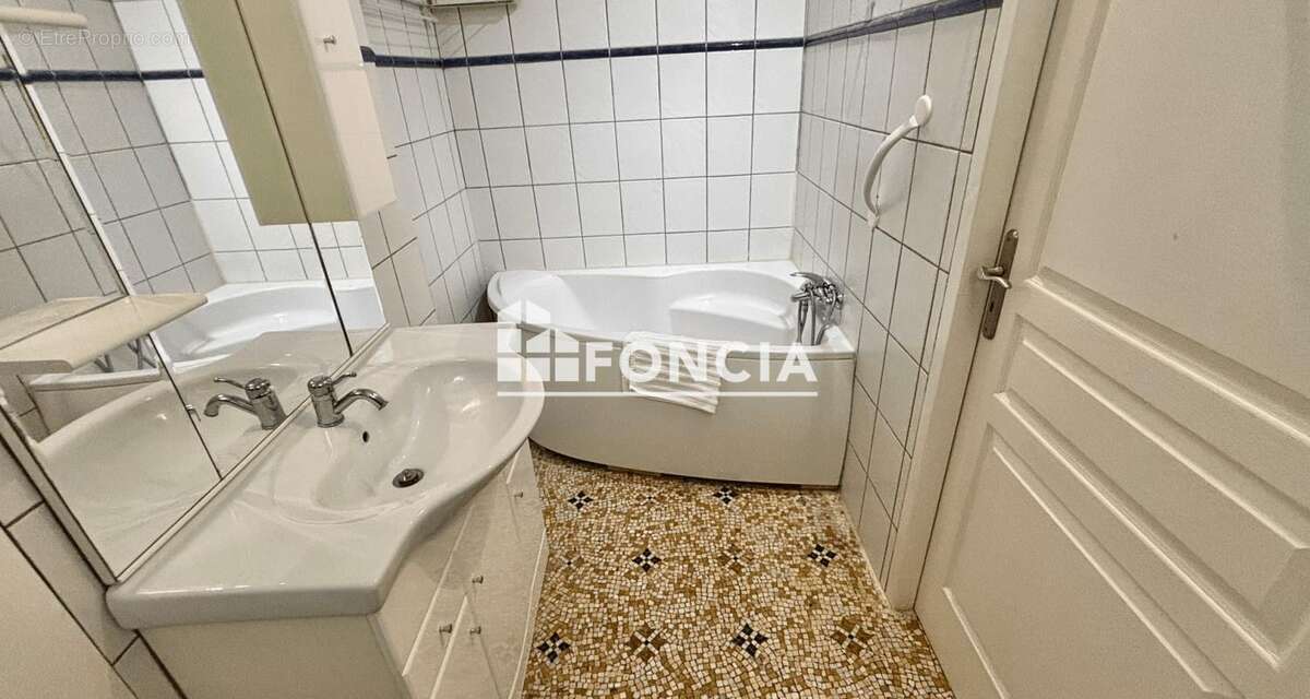 Appartement à AIX-LES-BAINS