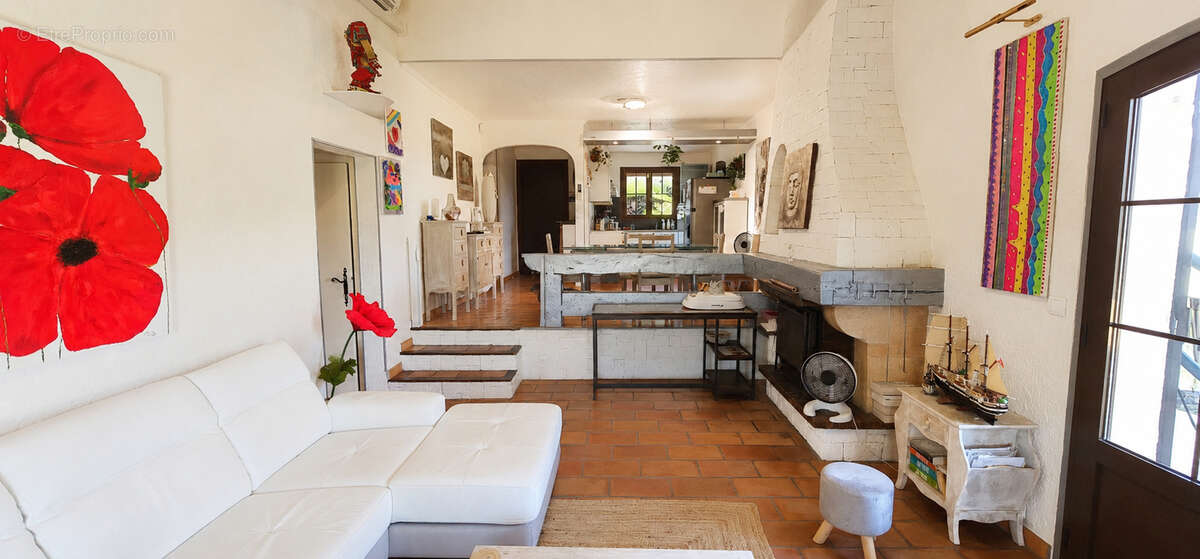Maison 170m² à saint-laurent-du-var - photo 4